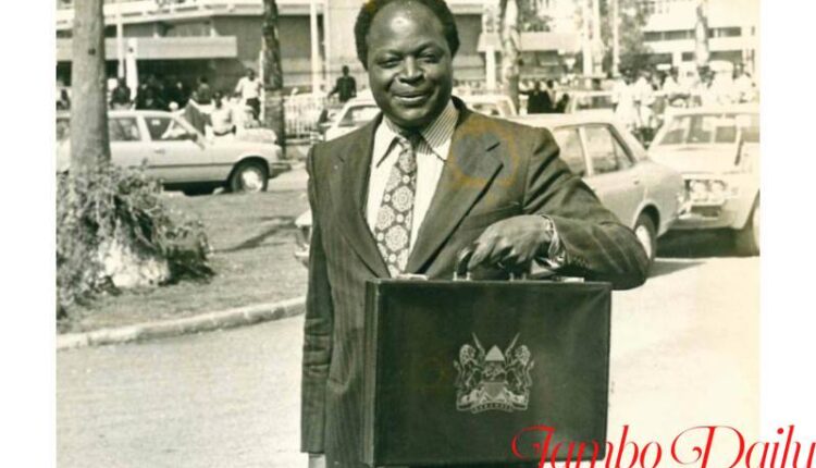 Mwai Kibaki Biography