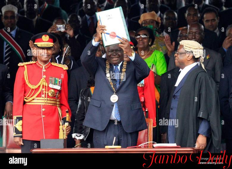 President Kibaki Raising The New Constitution of Kenya 2010