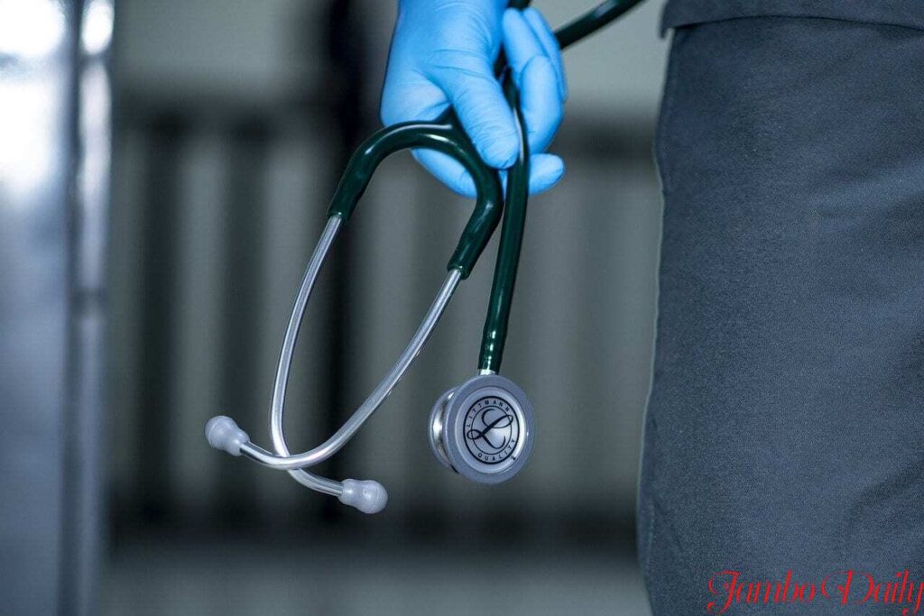 How to become a public health officer in Kenya